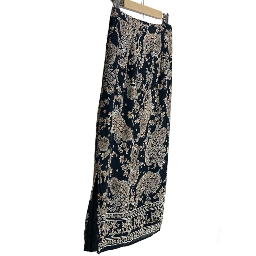 JM Collection Maxi Skirt Womens 10 P Black White Floral Paisley Boho Slit Modest - Picture 3 of 8